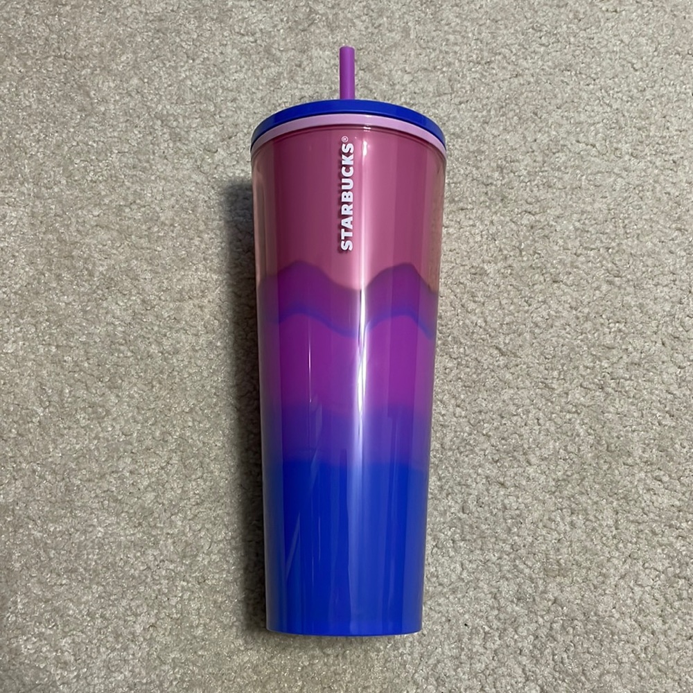 NWT Starbucks Summer 2021 Color Wave 24oz Tumbler